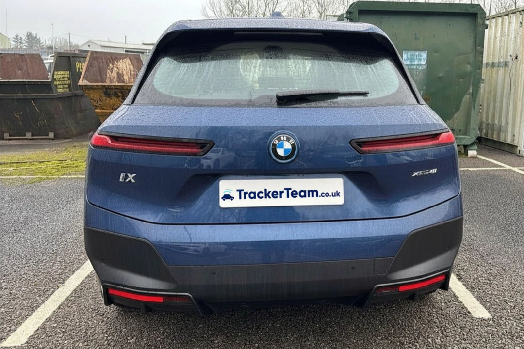 BMW - Tracker Team